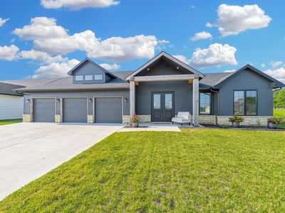 2807 E Sunnyslope St