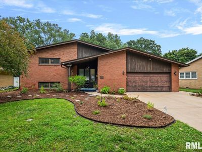 2400 Cahokia Dr