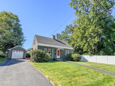 82 Smith St