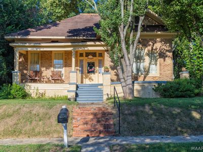 31 N Lewis St