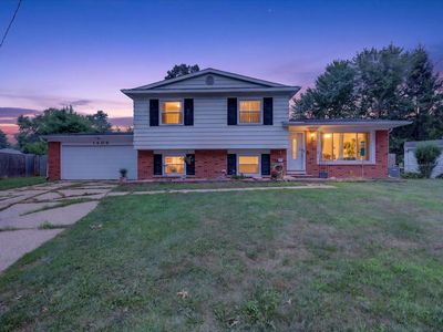 1408 Regina Ave
