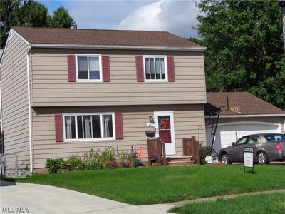4711 Marcie Dr