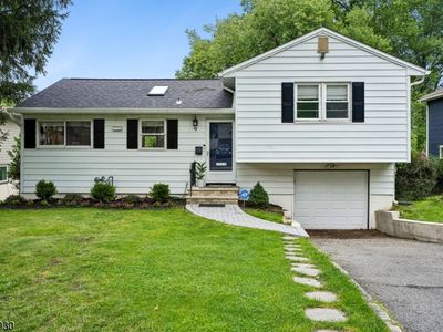 9 Barry Dr