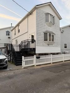 35 Melba Ct