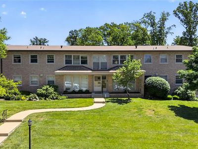 4 Delcrest Ct APT 101