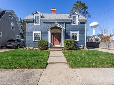 32 Wannamoisett Rd