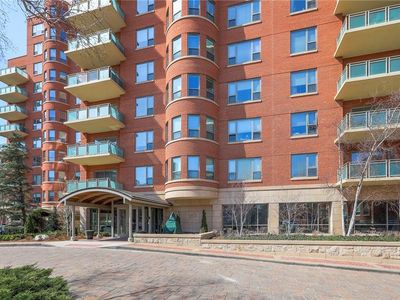 4950 Central St APT 1001