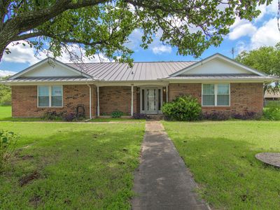 Property at 301 E 6th St, Krum, TX