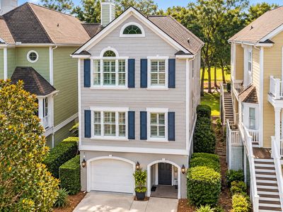 10 Commons Ct