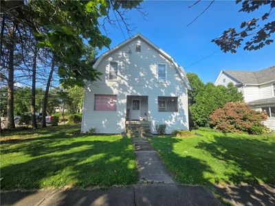 227 Lynwood Ave