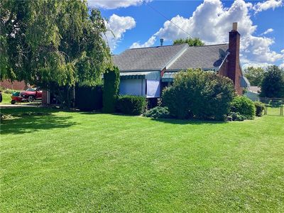 2544 Leslie Dr