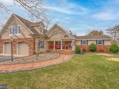 210 Court Blvd