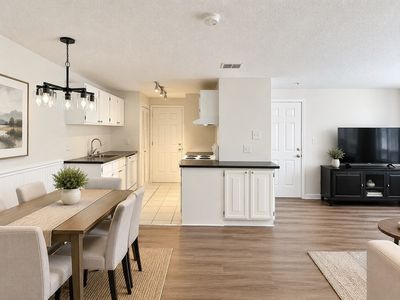 14 Walden Dr APT 4