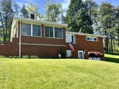 804 Redwood Dr
