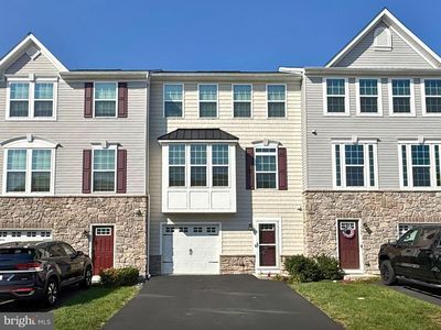 327 Pin Oak Ln