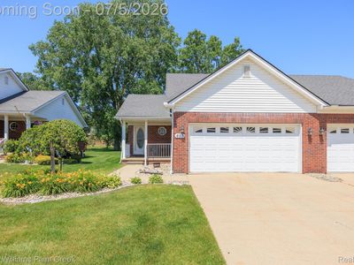 465 Victoria Ln