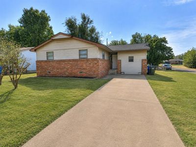 601 Crosby Blvd