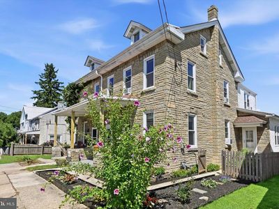 123 Bradford Ave