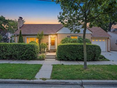 427 E Van Norman AVENUE