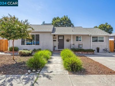 2444 Mountain View Dr