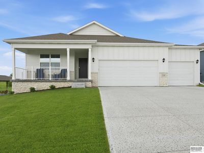 220 N 10th Ave