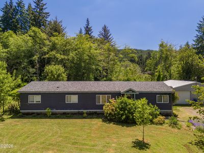 330 N Deer Dr