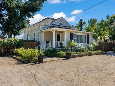 1121 Rutherford Road