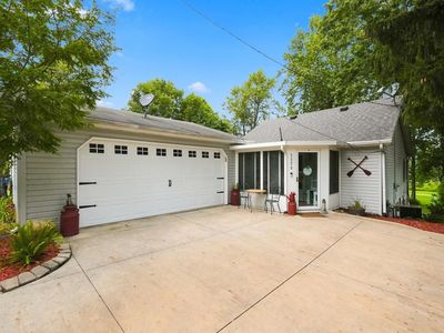 3370 W Old Lake Rd