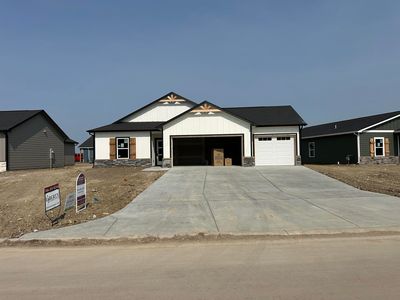 2221 S Monticello Dr