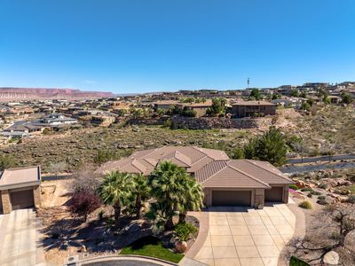 2376 E Stone Crest Cir