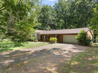 Property at 107 Ben Nevis Dr, Kernersville, NC