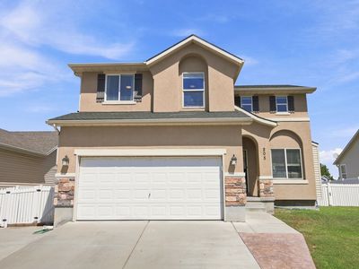 205 E Clermont Ln