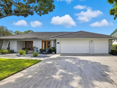 2900 SANDPIPER PLACE