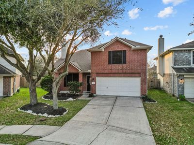Property at 108 Glade Bridge Ct, Dickinson, TX