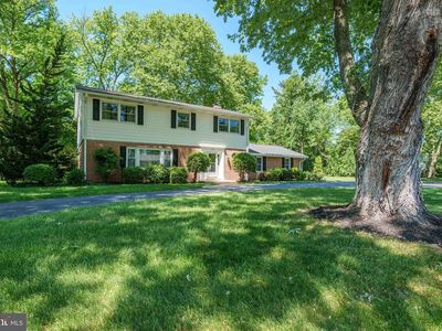 206 E Fairways Cir
