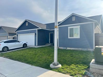Property at 1621 Ayrshire St, Sunnyside, WA