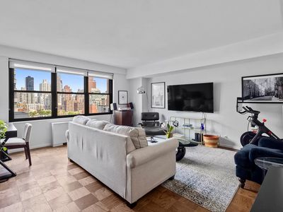 225 E 57th St APT 18H