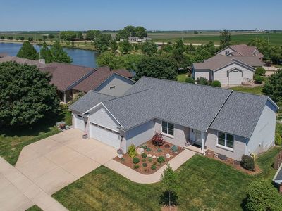 2402 Sanford Ln