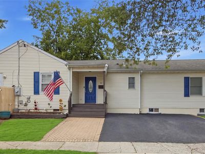 Property at 301 Laurel Road, Northport, NY