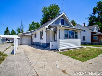 371 Lincoln St