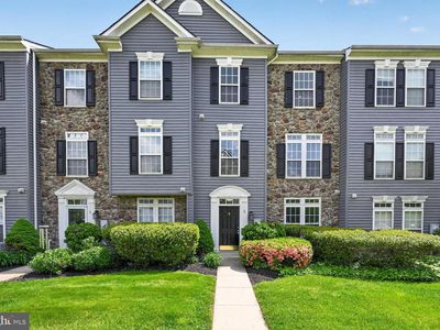 3 Swan Ct