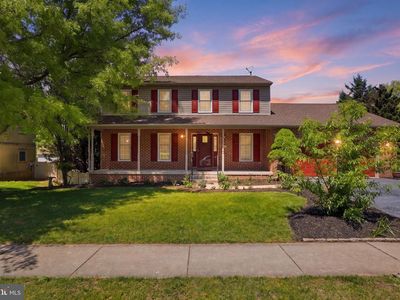 2933 Ridings Way