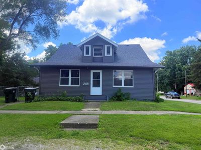 208 N 5th St