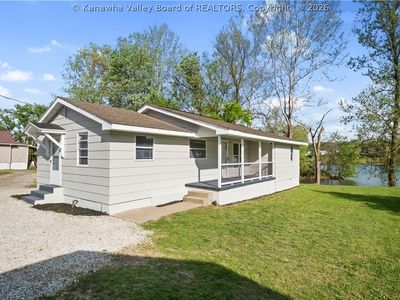 60 Dunbar Ave