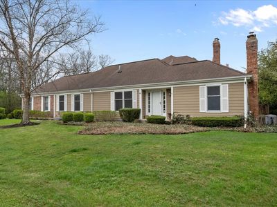 Property at 17 Sommerset Ln, Lincolnshire, IL