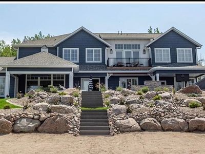 2200 Larson Rd