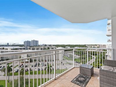 18021 Biscayne Blvd APT 1003
