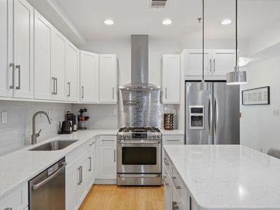 838 Park Ave #2