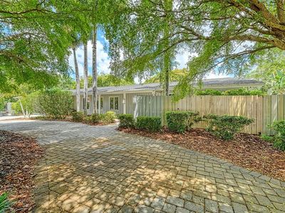 3424 Tanglewood Dr