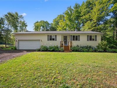Property at 10435 Cedar Rd, Chesterland, OH